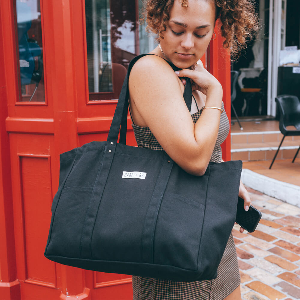 Origin Tote in Raven Black